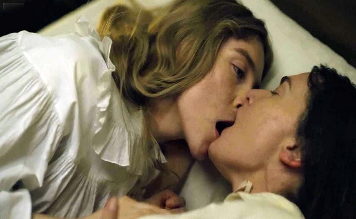 Kate Winslet, Saoirse Ronan nude in Ammonite (2020)