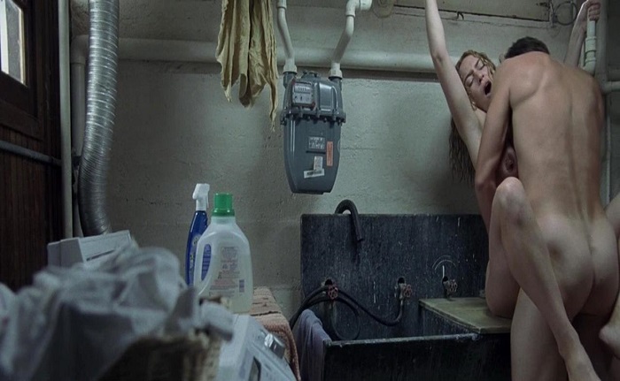 Kate Winslet, Jennifer Connelly Nude in Little Children (2006)