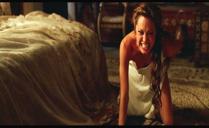Angelina Jolie sexy scene in Alexander (2004)