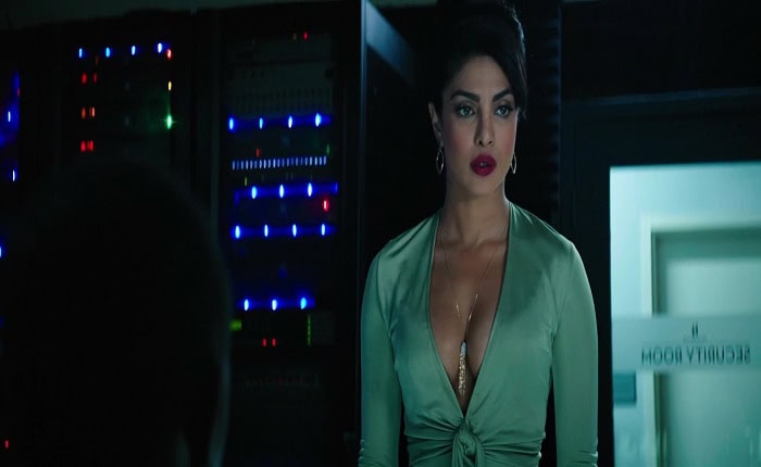 Alexandra Daddario, Priyanka Chopra, Pamela Anderson sexy in Baywatch (2017)