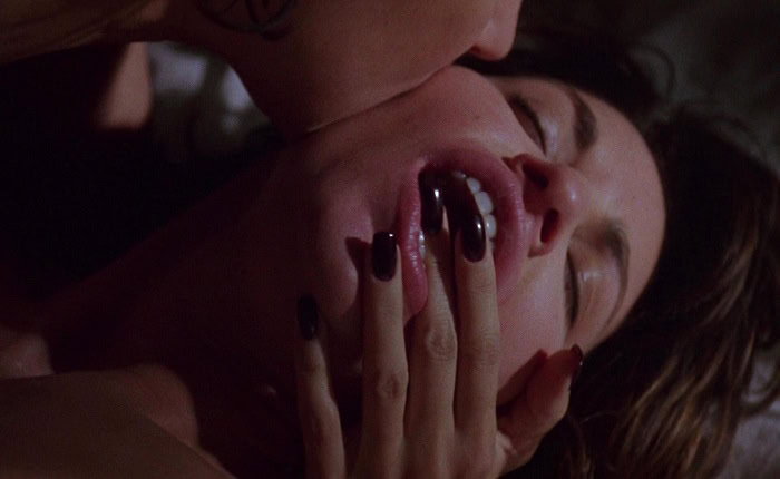 Gina Gershon and Jennifer Tilly nude in Bound (1996)