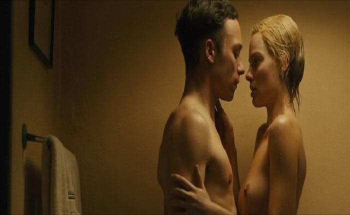Margot Robbie nude in Dreamland (2019)