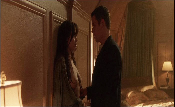 Angelina Jolie nude in Taking Lives (2004)