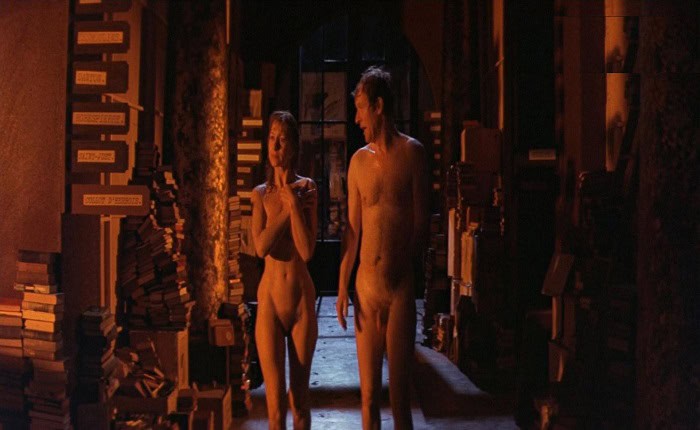 Helen Mirren nude in The Cook, the Thief, His Wife & Her Lover (1989)