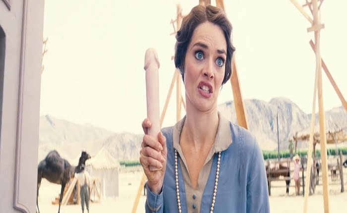 Margot Robbie, etc nude in Babylon (2022)