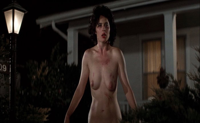 Isabella Rossellini nude in Blue Velvet (1986)
