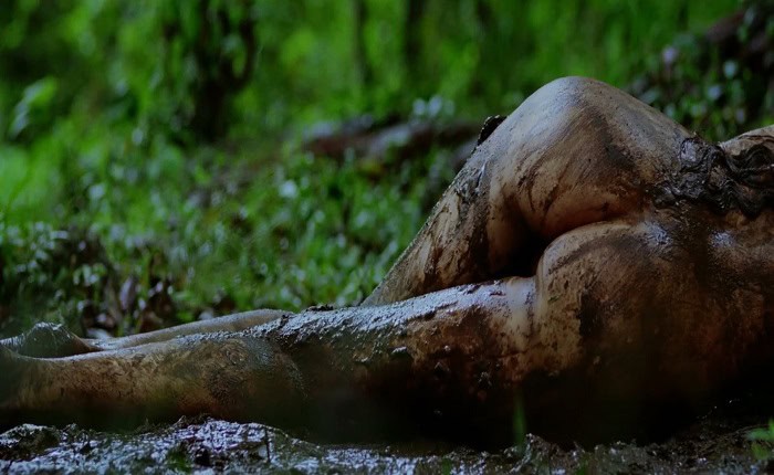 Mallika Sherawat nude in Hiss (2010)