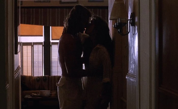 Courtney Thorne-Smith, Harley Jane Kozak nude in Side Out (1990) HD