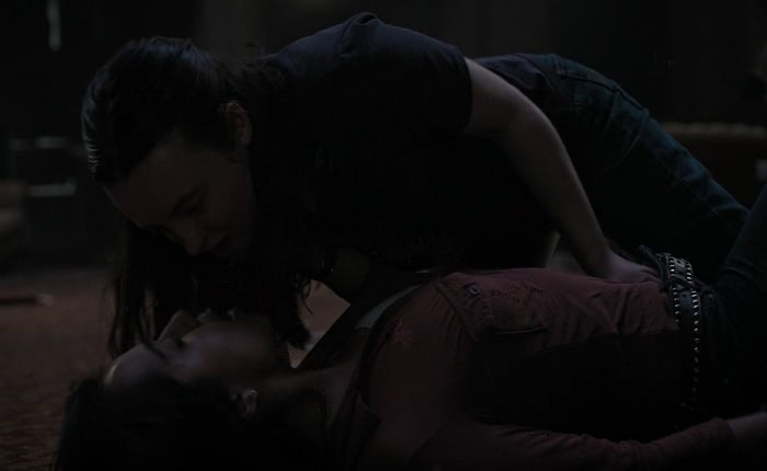 Bella Ramsey, Isabela Merced sexy scene in The Last of Us S02E01-07 (2025)
