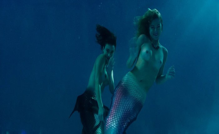 Margaret Qualley, Murielle Telio nude in The Nice Guys (2016) HD