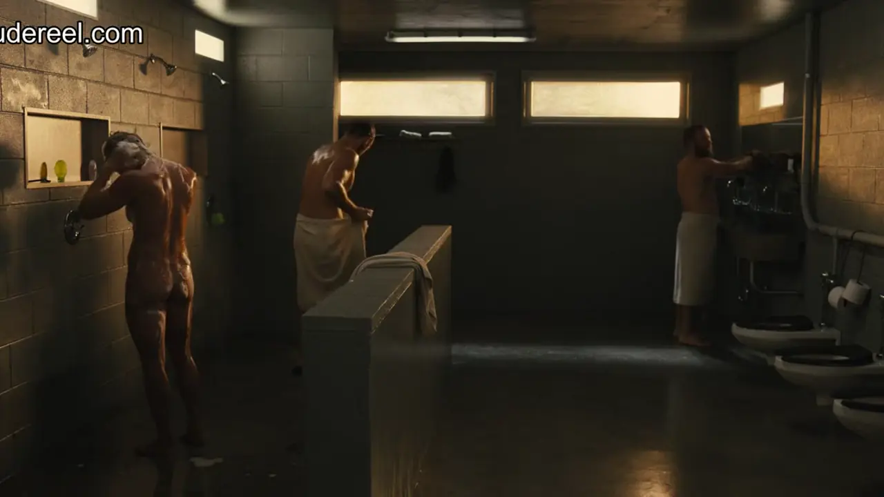Jill Wagner bath scene Lioness scene screenshot 9